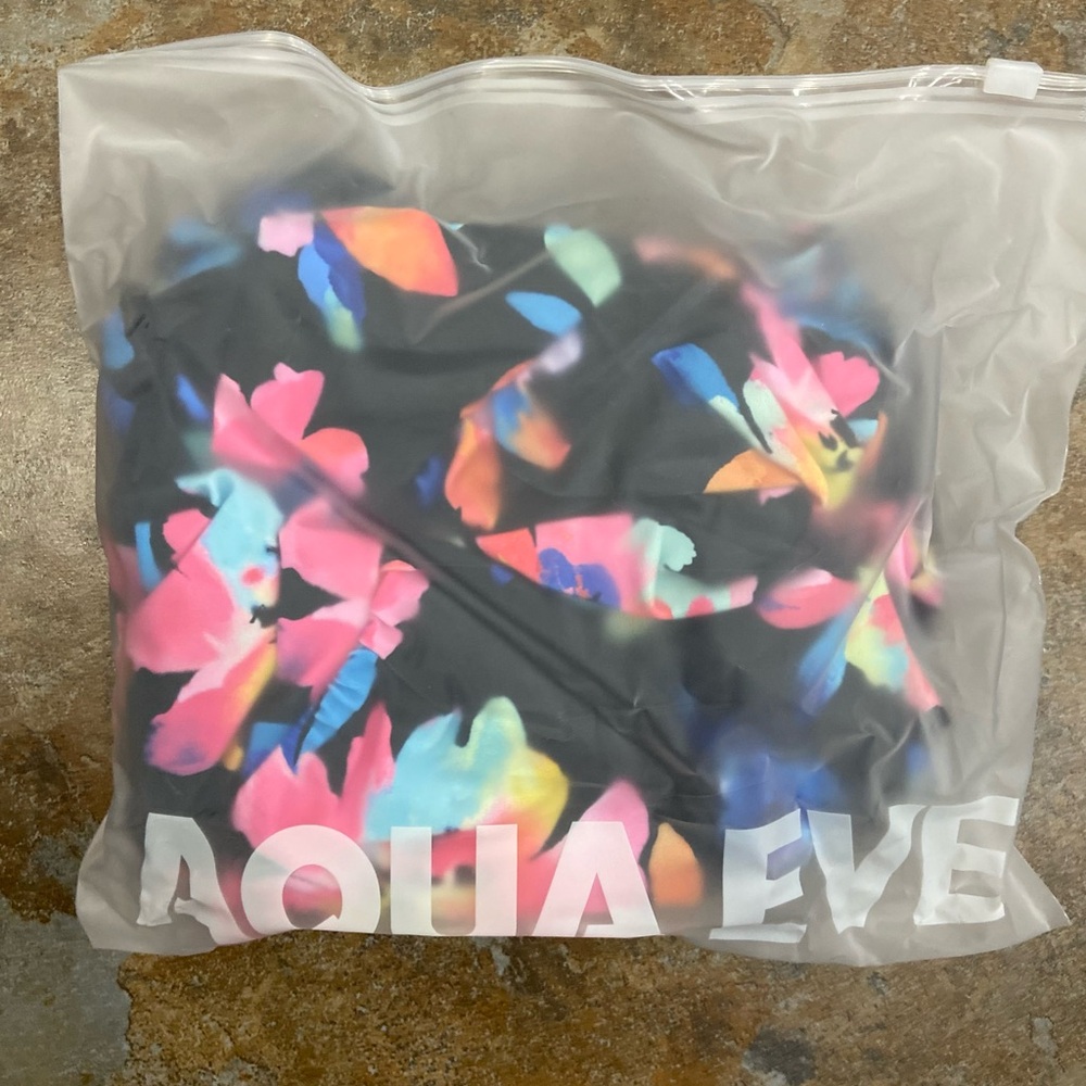 NWT Aqua Eve 18W Swimsuit - Picture 8 of 9